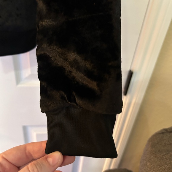 EUC Juicy Couture Black Bomber Jacket Velour XS - Picture 5 of 7